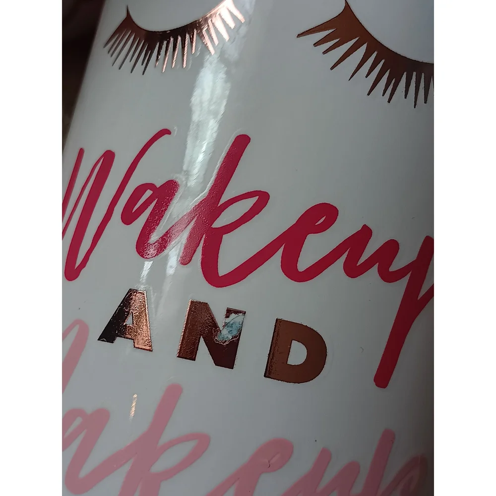 Adrienne Vittadini White and Red Makeup Organizer